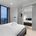 Luxury 2-Bed Next To Hyde Park