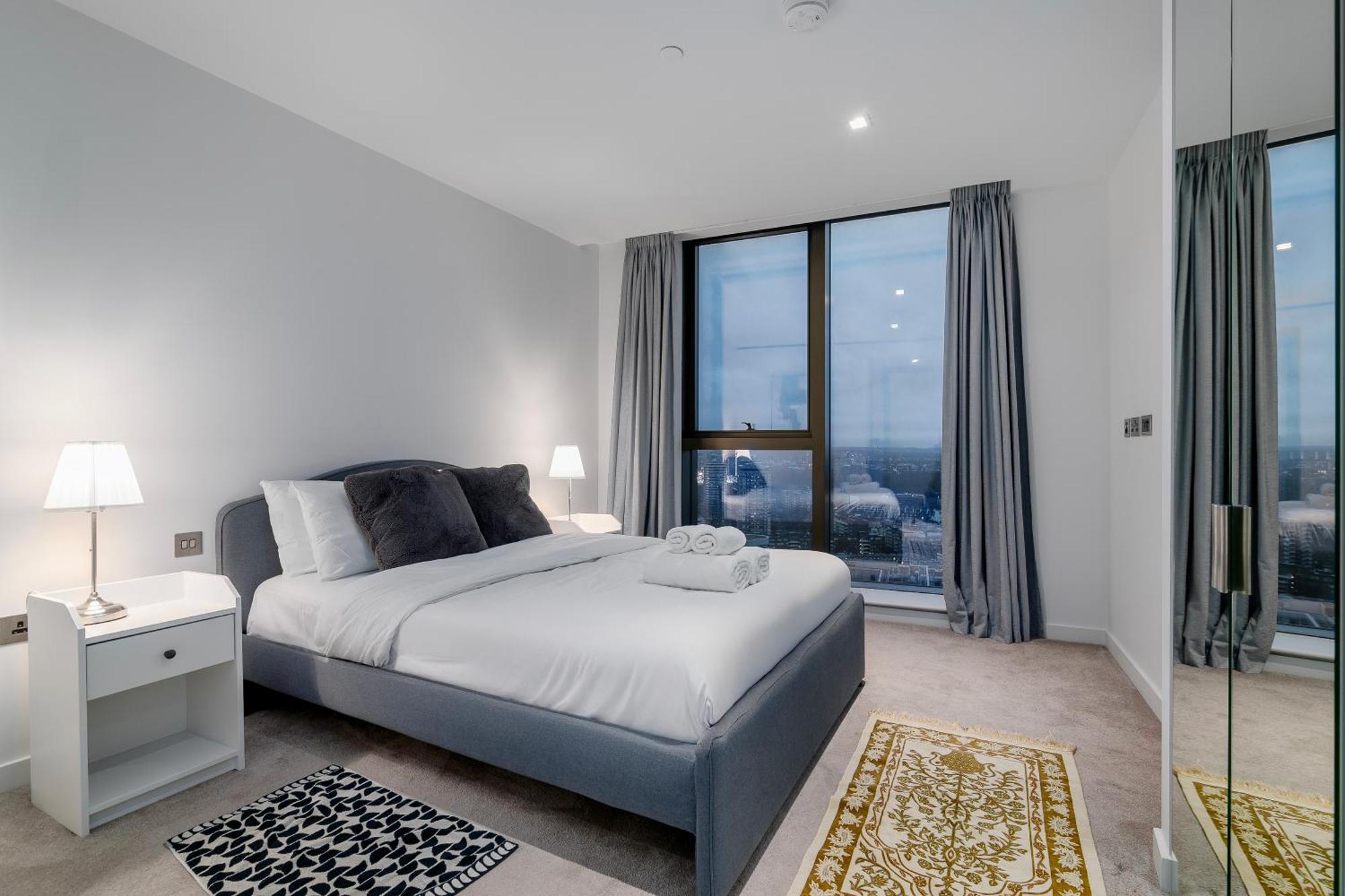 Luxury 2-bed Next To Hyde Park Appartamento Londra
